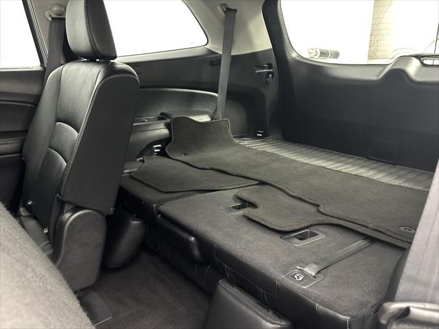 Photo of 2022 Sonic Gray Pearl Honda Pilot