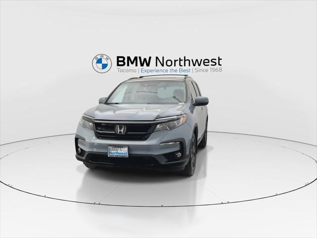 Photo of 2022 Sonic Gray Pearl Honda Pilot