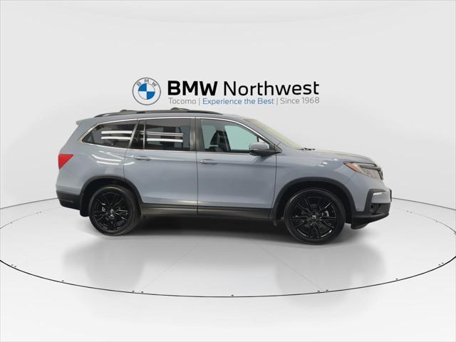 Photo of 2022 Sonic Gray Pearl Honda Pilot