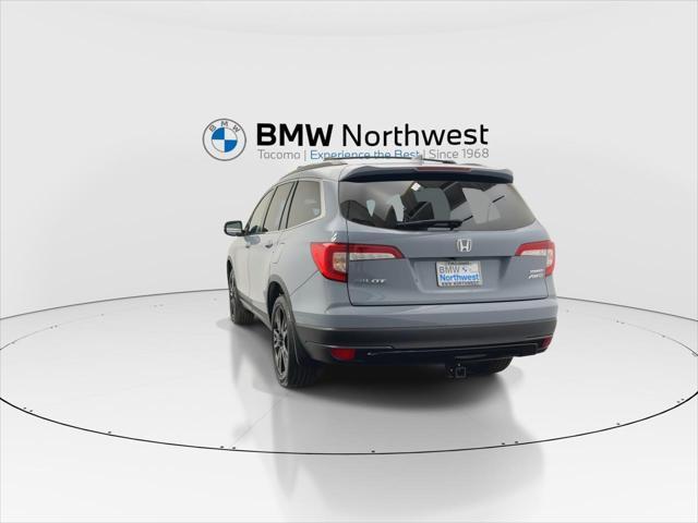 Photo of 2022 Sonic Gray Pearl Honda Pilot