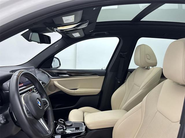 Photo of 2023 Alpine White BMW X3