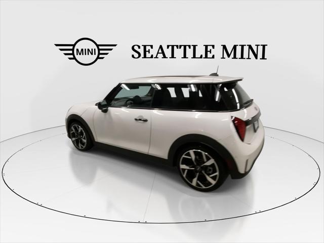 Photo of 2025 Nanuq White Metallic MINI Hardtop
