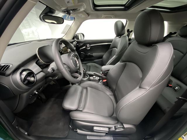Photo of 2023 British Racing Green IV Metallic MINI Hardtop
