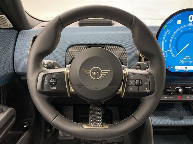 Photo of 2025 Smokey Green Metallic MINI Countryman