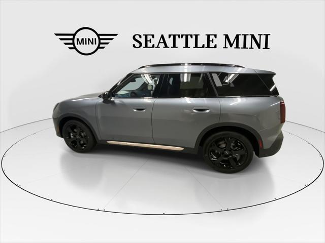 Photo of 2025 Smokey Green Metallic MINI Countryman