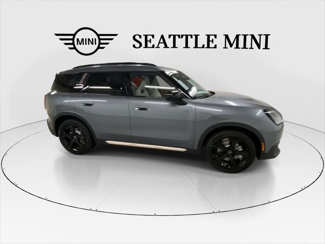 Photo of 2025 Smokey Green Metallic MINI Countryman