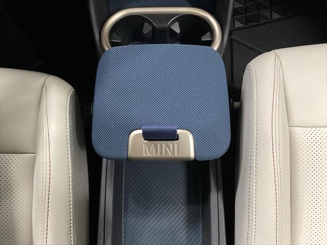 Photo of 2025 Smokey Green Metallic MINI Countryman