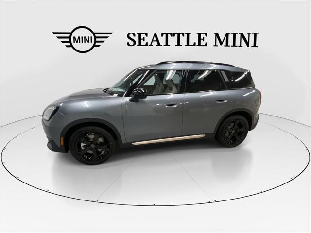 Photo of 2025 Smokey Green Metallic MINI Countryman