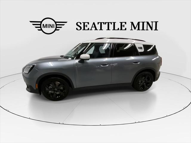 Photo of 2025 Smokey Green Metallic MINI Countryman