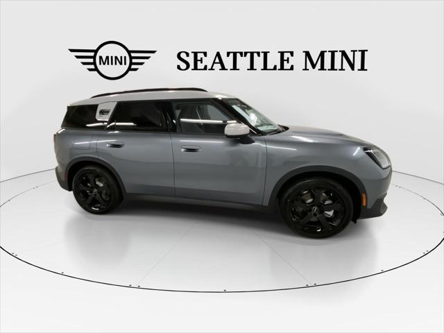 Photo of 2025 Smokey Green Metallic MINI Countryman