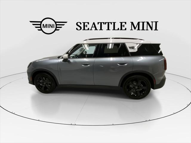 Photo of 2025 Smokey Green Metallic MINI Countryman