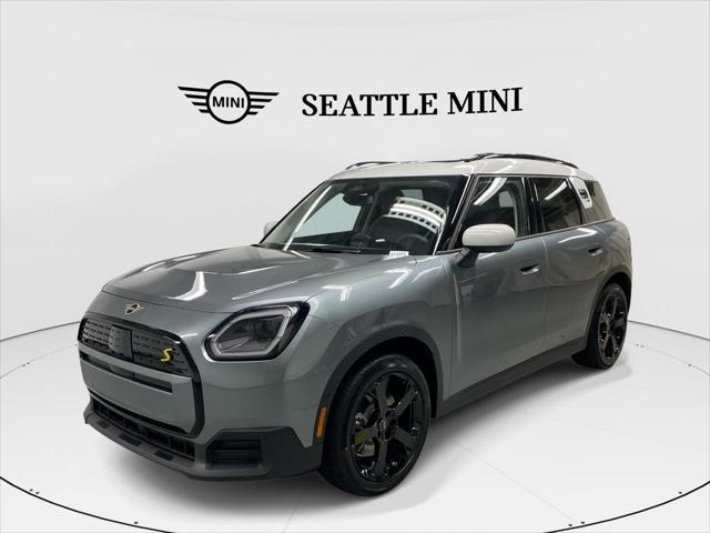 Photo of 2025 Smokey Green Metallic MINI Countryman