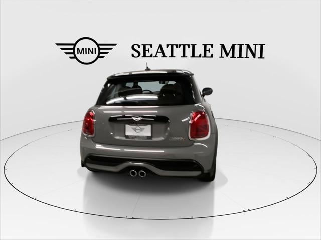 Photo of 2022 Moonwalk Grey Metallic MINI Hardtop