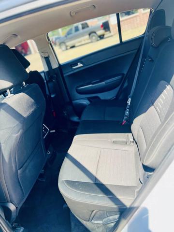 Photo of 2018 Gray Kia Sportage