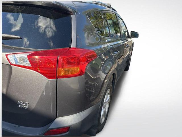 Photo of 2013 Pyrite Mica Toyota RAV4
