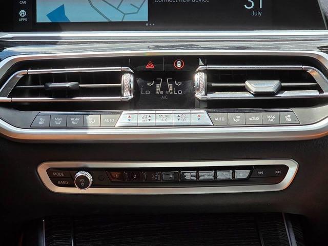 Photo of 2022 Black BMW X7