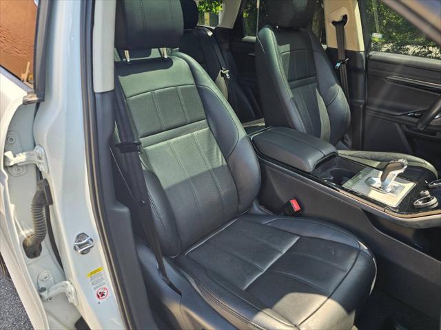 Photo of 2020 White Land Rover Range Rover Evoque