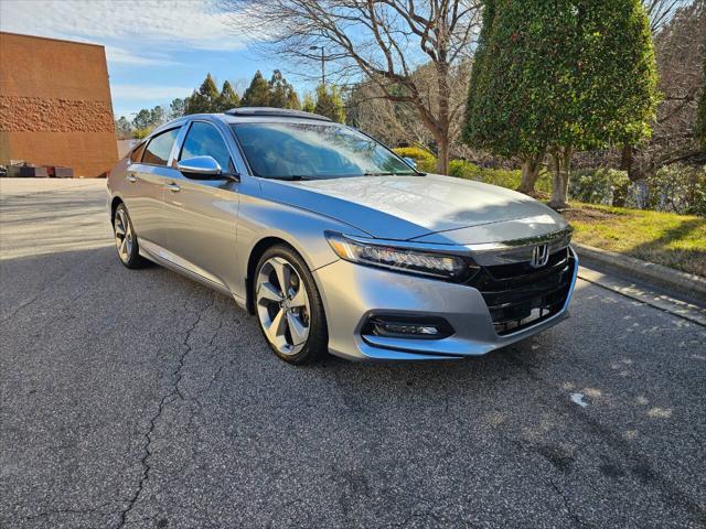Photo of 2019 Lunar Silver Metallic Honda Accord