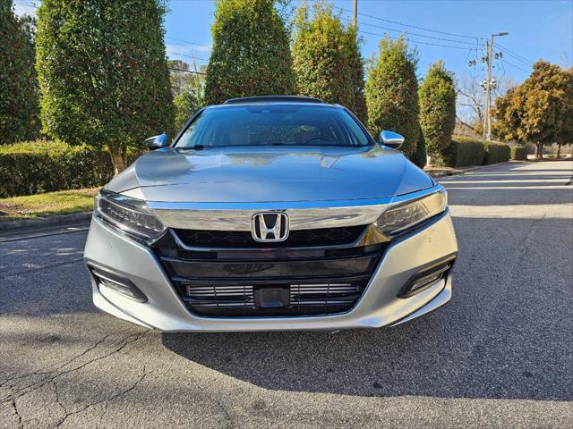 Photo of 2019 Lunar Silver Metallic Honda Accord