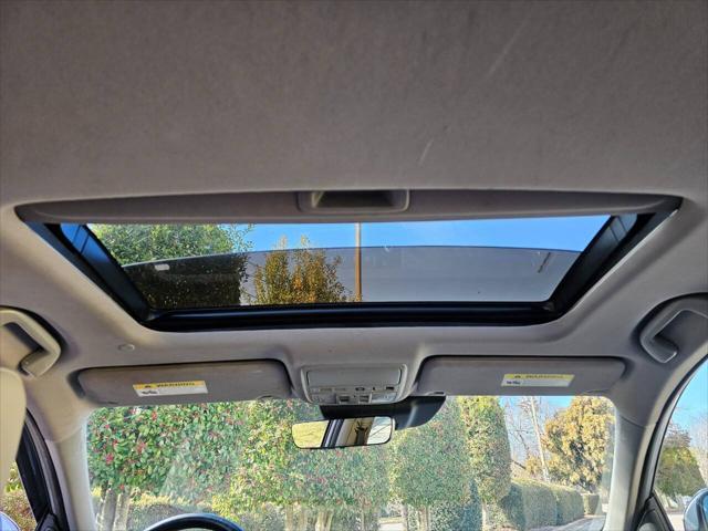 Photo of 2019 Lunar Silver Metallic Honda Accord