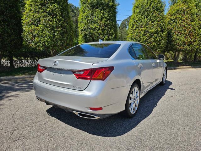 Photo of 2015 Ultra White Lexus GS 350