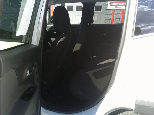 Photo of 2022 Alpine White Clearcoat Jeep Renegade
