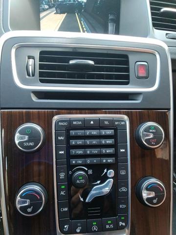 Photo of 2015 Power Blue Metallic Volvo V60