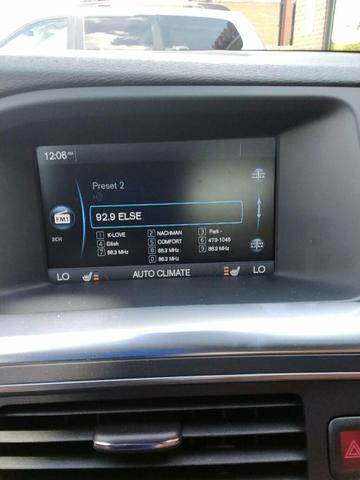 Photo of 2015 Power Blue Metallic Volvo V60