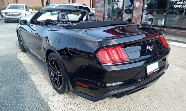 Photo of 2019 Shadow Black Ford Mustang