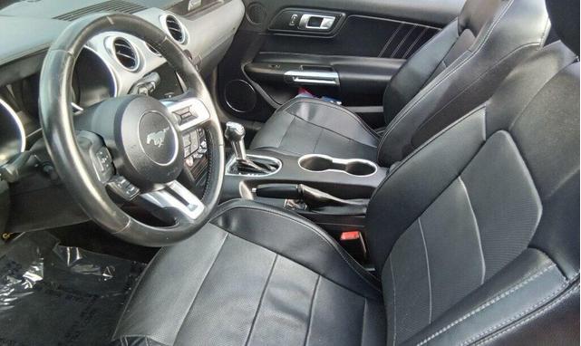 Photo of 2019 Shadow Black Ford Mustang