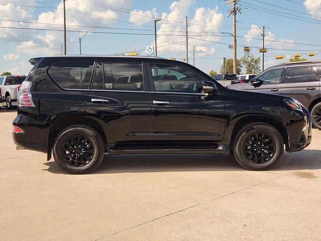 Photo of 2021 Black Onyx Lexus GX 460