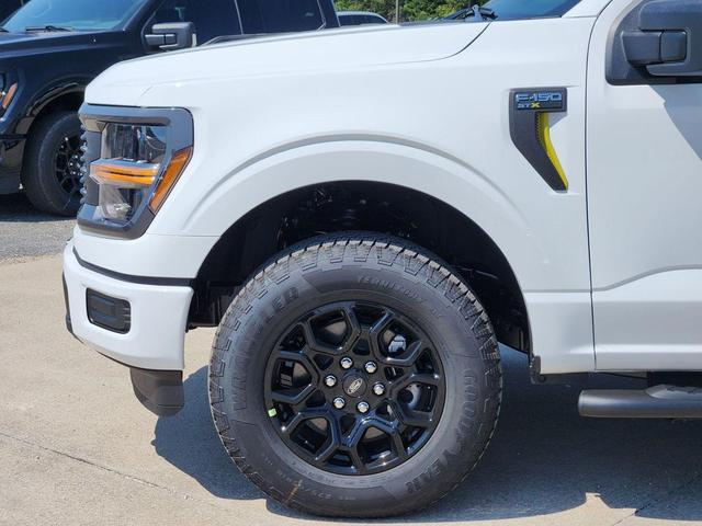 Photo of 2025 Oxford White Ford F-150