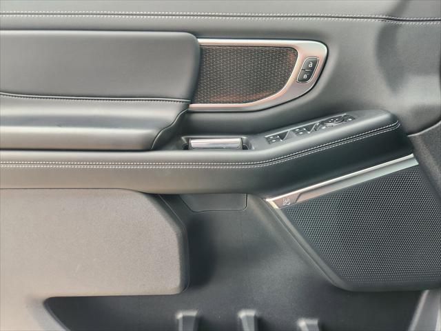 Photo of 2025 Agate Black Metallic Ford Expedition Max