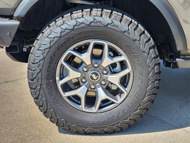 Photo of 2025 Gray Ford Bronco