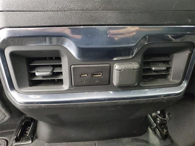 Photo of 2021 Onyx Black GMC Sierra 1500
