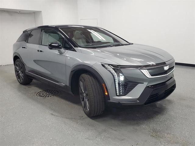 Photo of 2025 Argent Silver Metallic Cadillac OPTIQ