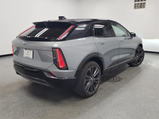Photo of 2025 Argent Silver Metallic Cadillac OPTIQ