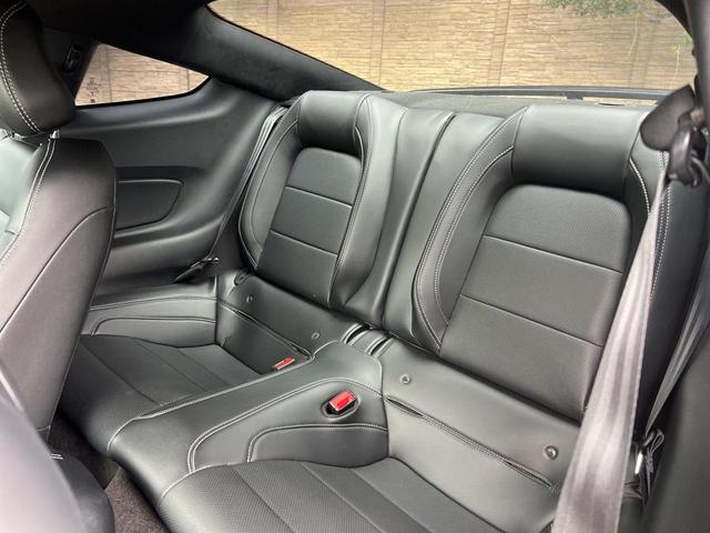 Photo of 2019 Shadow Black Ford Mustang