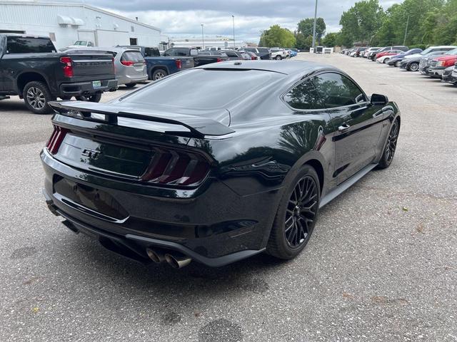 Photo of 2019 Shadow Black Ford Mustang