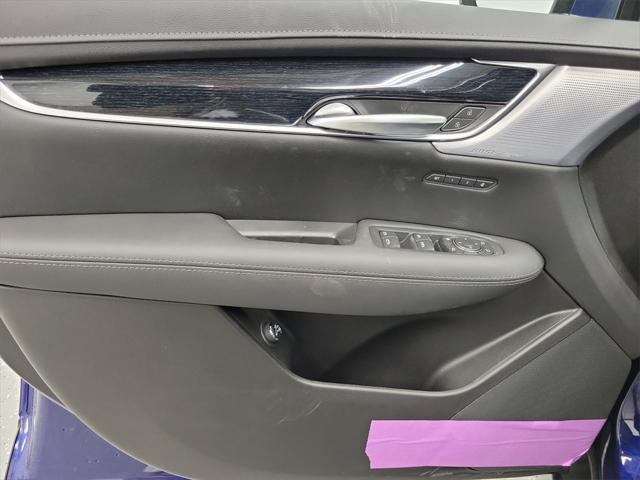 Photo of 2025 Blue Metallic Cadillac XT5