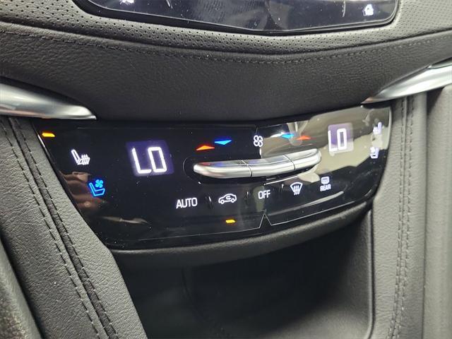 Photo of 2025 Blue Metallic Cadillac XT5