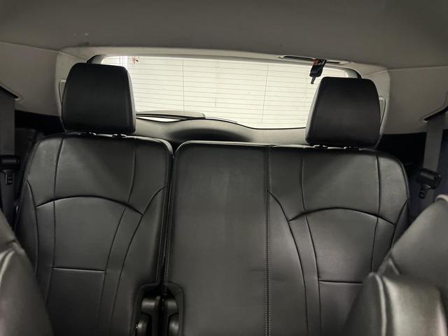 Photo of 2019 White Frost Tricoat Buick Enclave