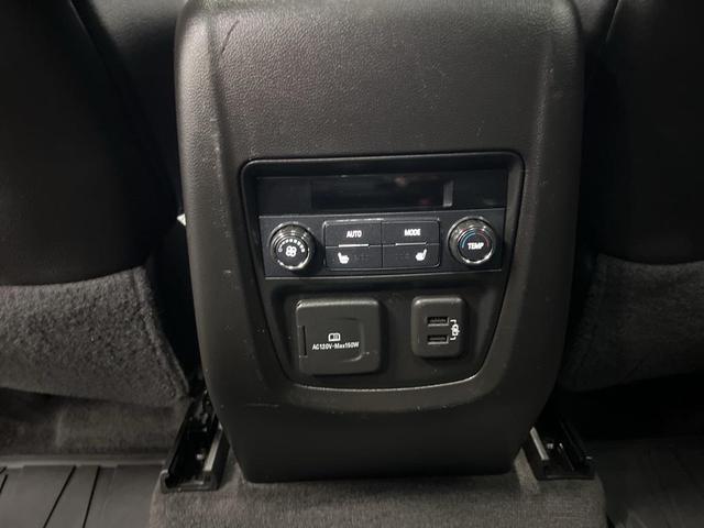 Photo of 2019 White Frost Tricoat Buick Enclave