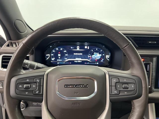 Photo of 2022 White Frost Tricoat GMC Yukon XL