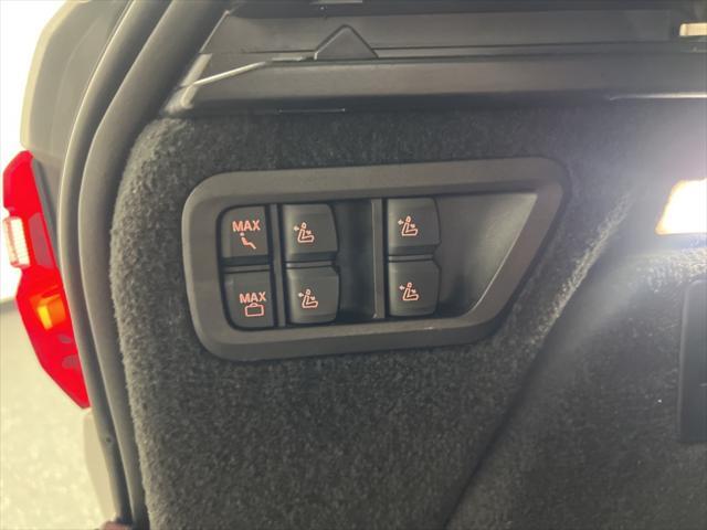 Photo of 2022 Mineral White Metallic BMW X7