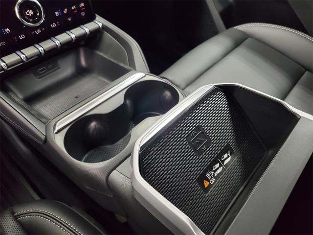 Photo of 2026 Summit White GMC Terrain