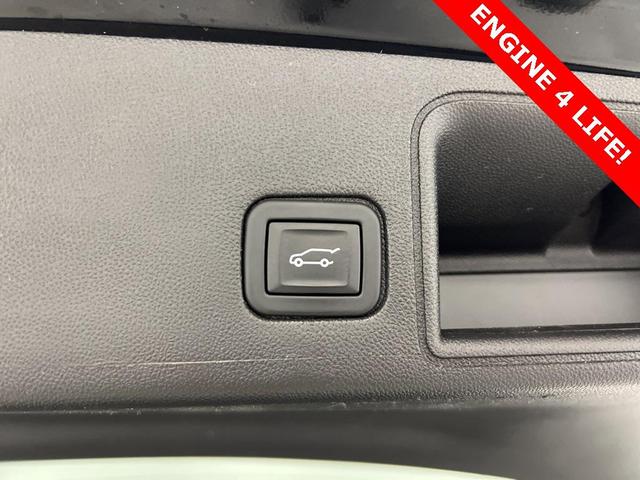 Photo of 2022 Ebony Twilight Metallic GMC Terrain
