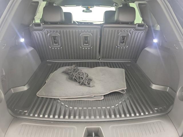 Photo of 2025 Black Metallic Cadillac XT5