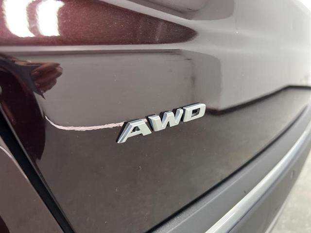Photo of 2021 Burgundy Cadillac XT5