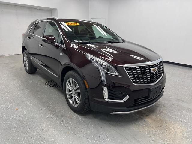 Photo of 2021 Burgundy Cadillac XT5